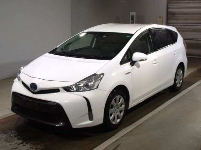 2284 Toyota Prius alpha ZVW41W 2019 г. (TAA Chubu)